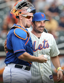 Watch S05 E07 - Ty Burrell Fears Sudden Death While Eating Spicy Wings