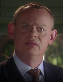 S02 E07 - Fuera del bosque - Doc Martin - En Español