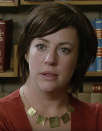 S01 E01 - R v Murray - Rake