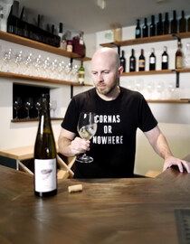 Watch S02 E01 - Dustin Wilson & Eric Railsback - Blind Tasting Sessions ...