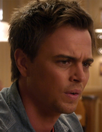 Watch S03 E01 - Dic Pics - Blue Mountain State | Free TV Shows