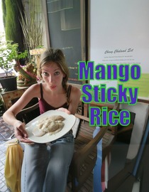Eating Mango Sticky Rice Thai Dessert (Khao Niaow Ma Muang) in Chiang Mai
