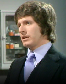 S01 E18 - A Little Help from My Friends - Doctor at Large