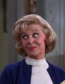 S01 E01 - Little Old Lucy - The Lucy Show