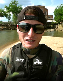 Watch S02 E05 - River Treasure - Scuba Jake | Free TV Shows | Fawesome TV