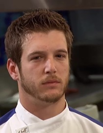 S08 E04 - 12 Chefs Compete - Hell's Kitchen