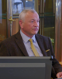 S01 E01 - Episode 1 - Million Pound Pawn