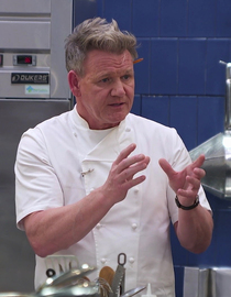 S22 E06 - Fusion Confusion - Hell's Kitchen